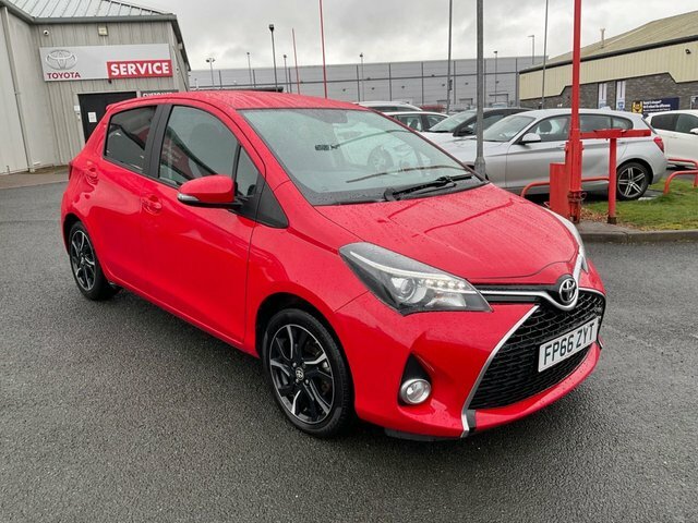 Compare Toyota Yaris 1.3 Vvt-i Design M-drive S 99 Bhp FP66ZYT Red