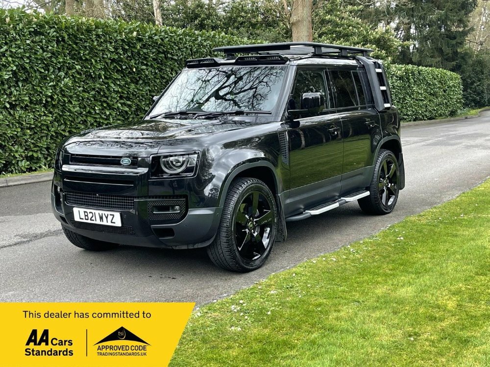 Compare Land Rover Defender 110 3.0 D300 Mhev Hse 4Wd Euro 6 Ss LB21WYZ Black