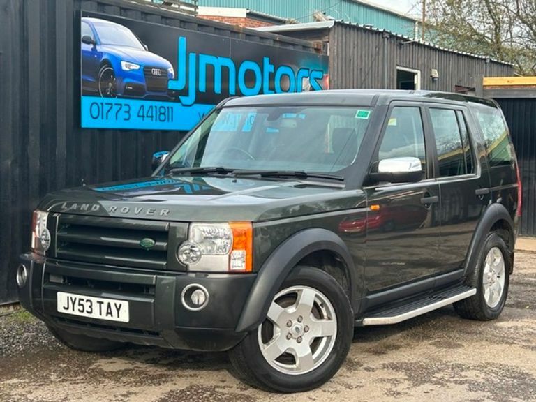 Compare Land Rover Discovery Tdv6 S JY53TAY Green