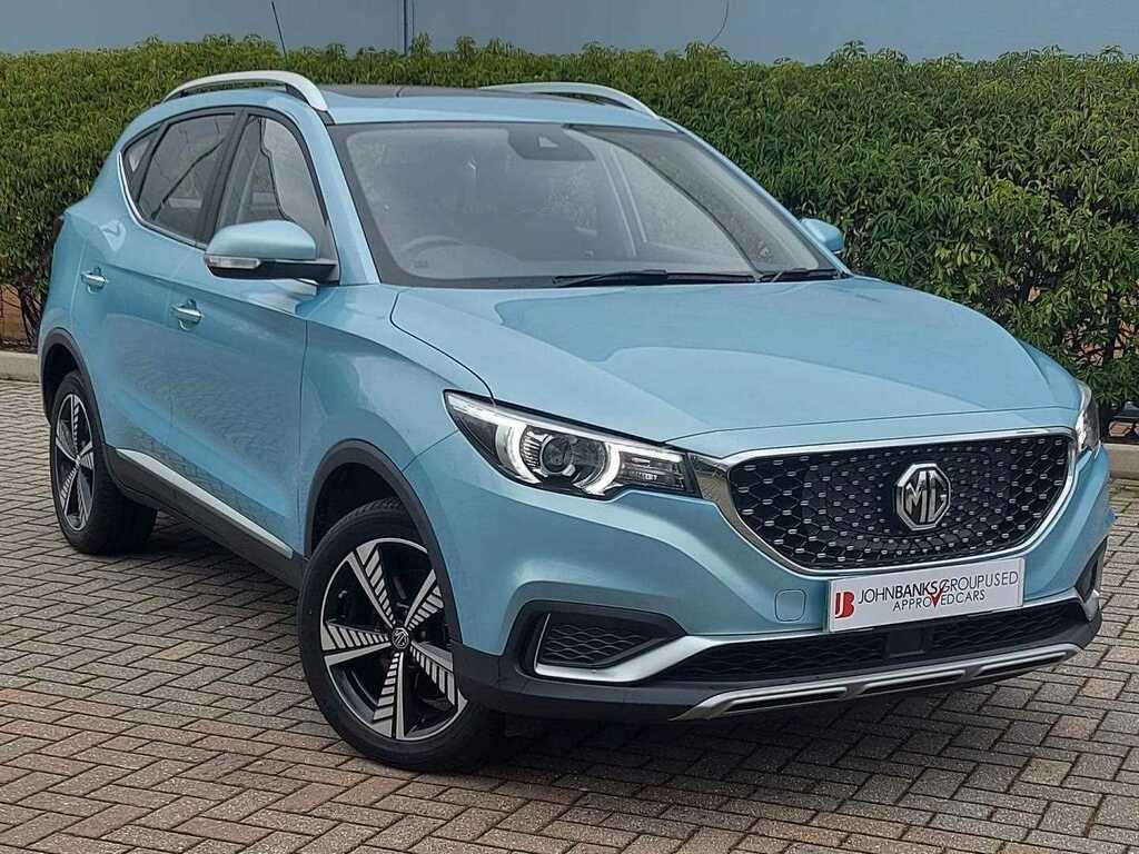 Compare MG ZS 44.5Kwh Exclusive Suv 143 Ps  Blue