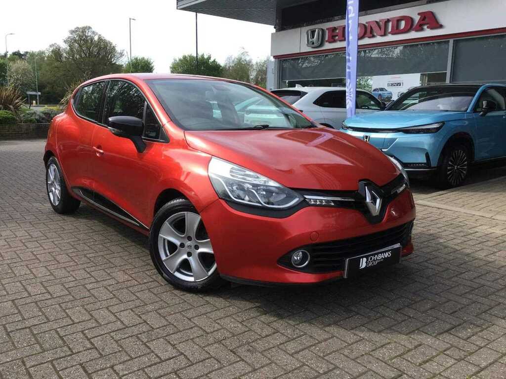 Compare Renault Clio D-que M-nav Energy Dci Ss AY13VZP Red