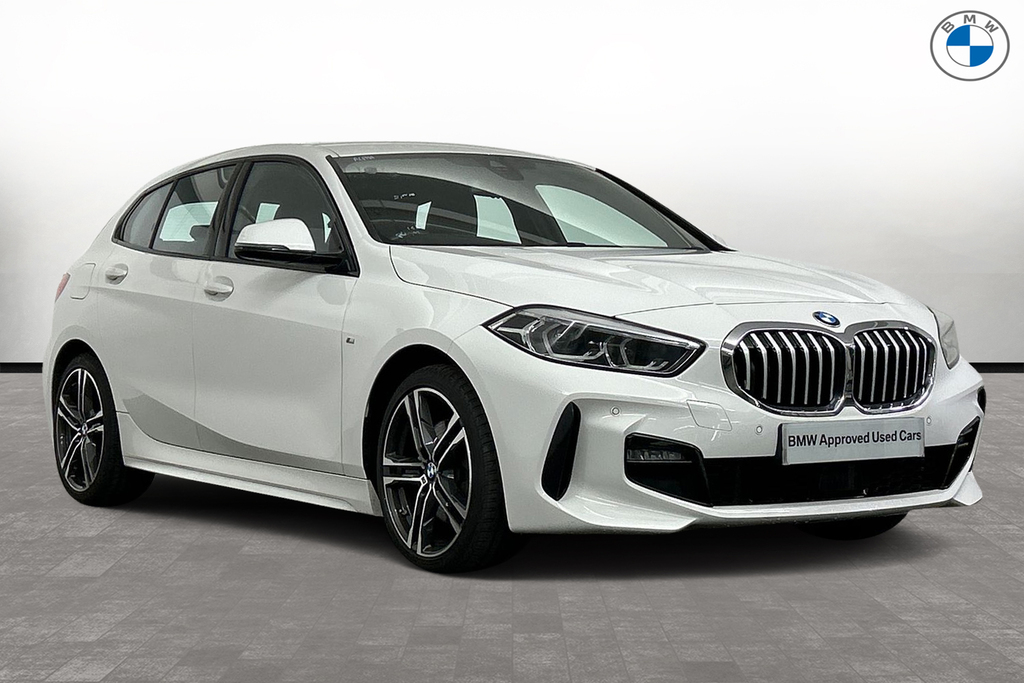 Compare BMW 1 Series 118I M Sport HX21NVT White