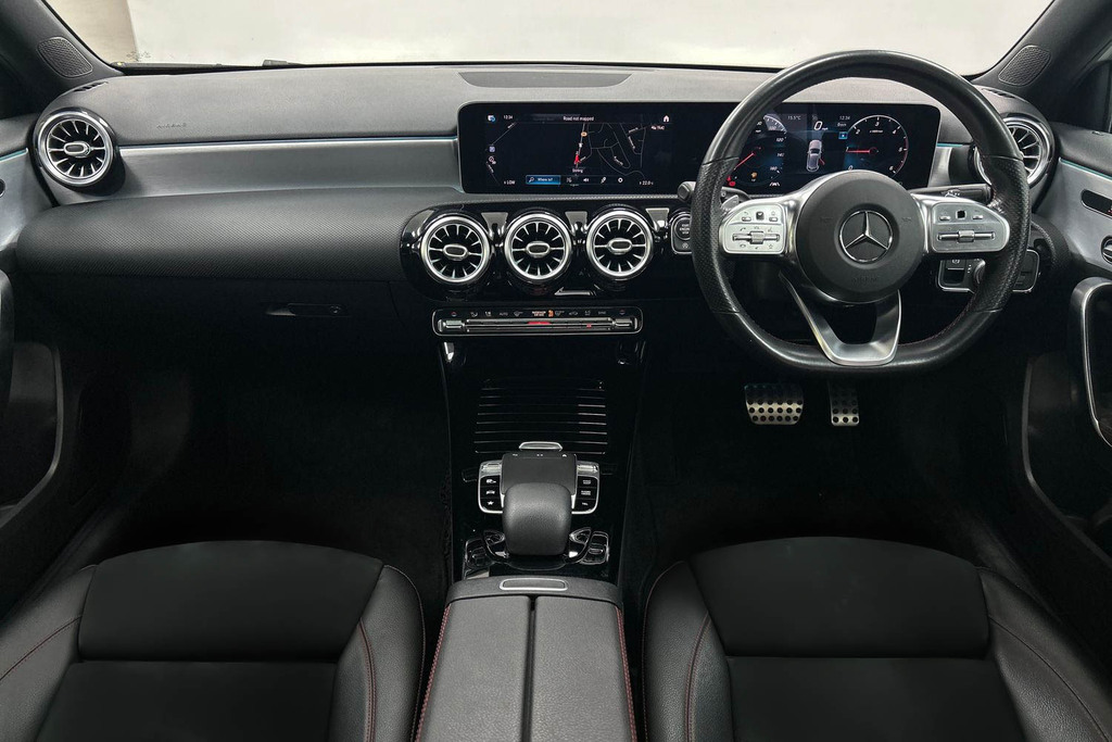 Compare Mercedes-Benz A Class 1.5 A180d Amg Line Premium Plus 7G-dct Euro 6 S SN68TWW White