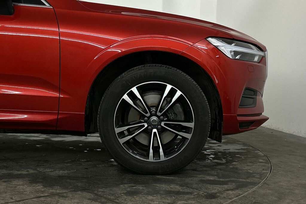 Compare Volvo XC60 T4 Edition DT69UPL Red