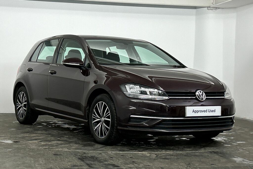 Compare Volkswagen Golf Mk7 Facelift 1.4 Tsi Se 125Ps SC17NVU Black