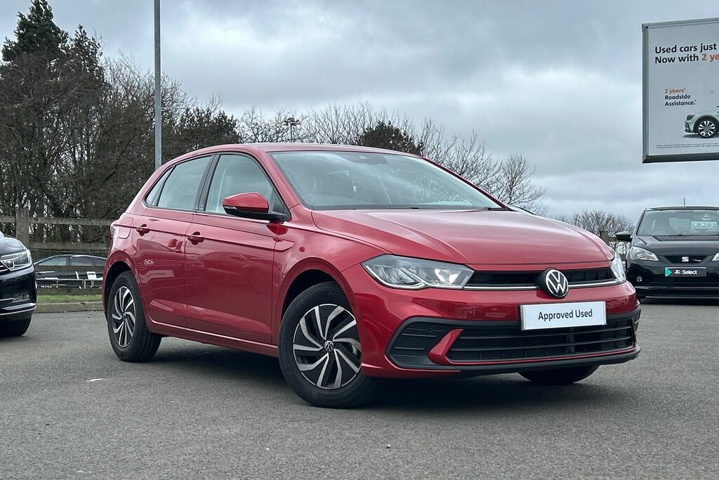 Compare Volkswagen Polo Mk6 Facelift 1.0 Tsi 95Ps Life NX24UBD Red