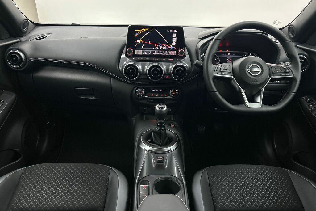 Compare Nissan Juke 1.0 Dig-t N-connecta Euro 6 Ss SW24CVD 