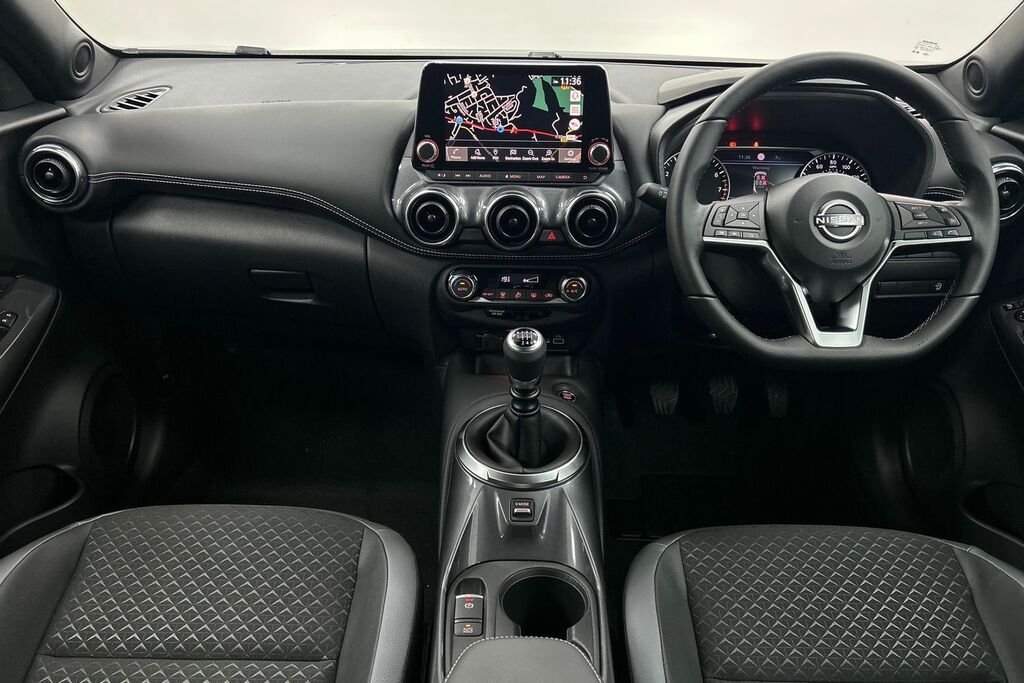 Compare Nissan Juke 1.0 Dig-t N-connecta Euro 6 Ss SW24CVC 