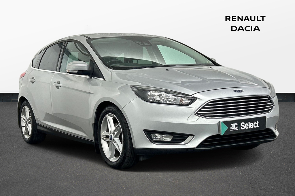 Compare Ford Focus 1.0T Ecoboost Titanium Euro 6 Ss LR66XRP Silver