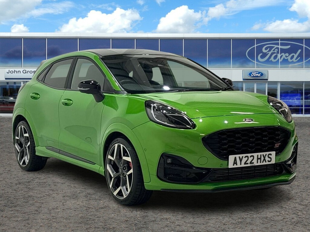 Compare Ford Puma 1.5 Ecoboost St Hatchback AY22HXS Green