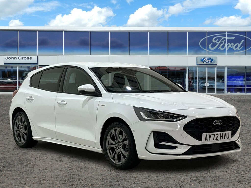 Compare Ford Focus 1.0 Ecoboost St-line Style Hatchback AY72HVU White