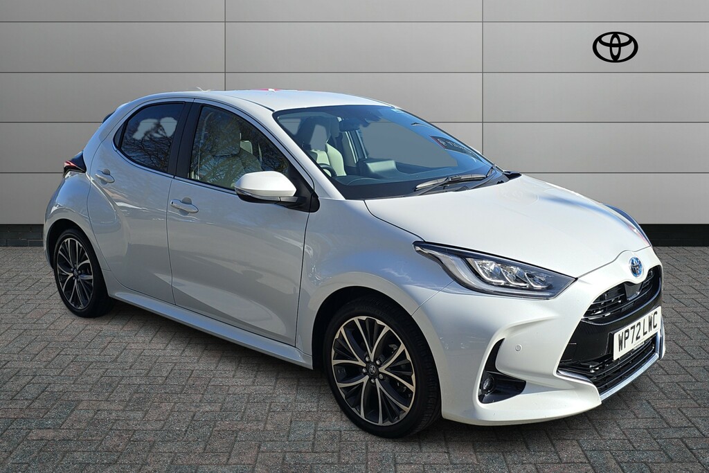 Compare Toyota Yaris Excel WP72LWC White