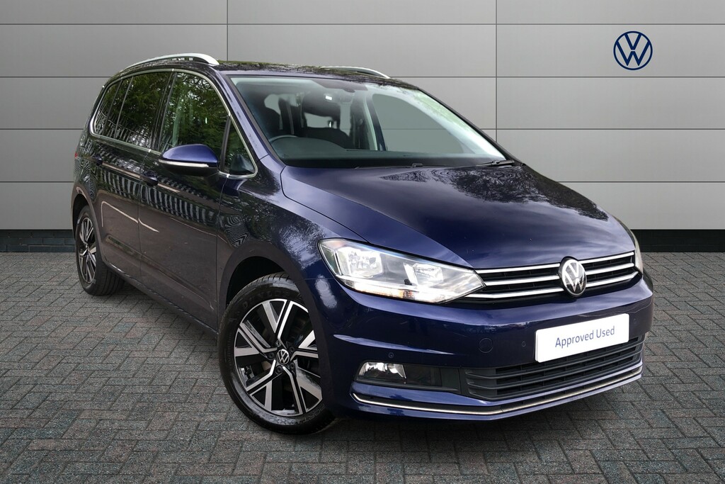 Compare Volkswagen Touran 1.5 Tsi Evo Sel FV70UBR Blue