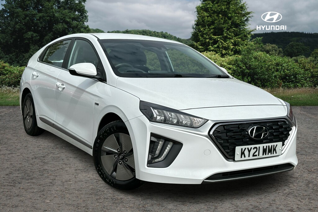 Compare Hyundai Ioniq 1.6 Gdi Hybrid Premium Dct KY21WMK White