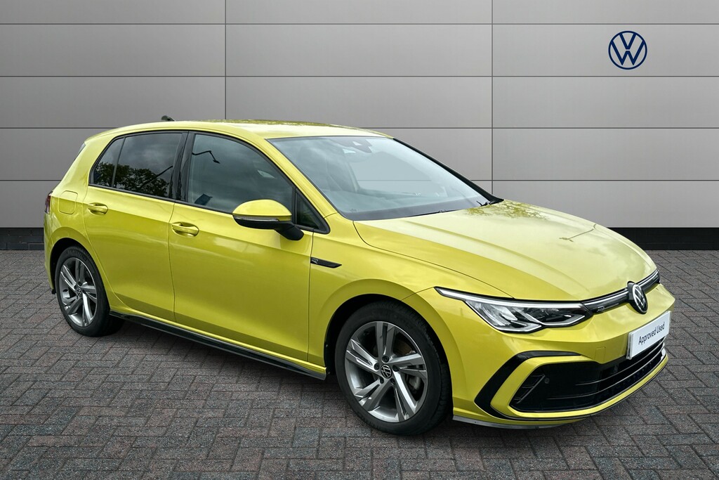 Compare Volkswagen Golf 1.5 Tsi 150 R-line AK70XCL Yellow
