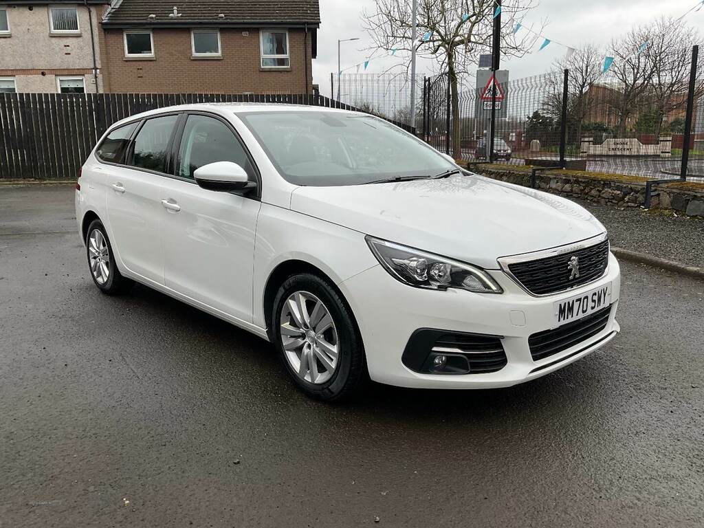 Compare Peugeot 308 1.5 Bluehdi 130 Active MM70SWY White