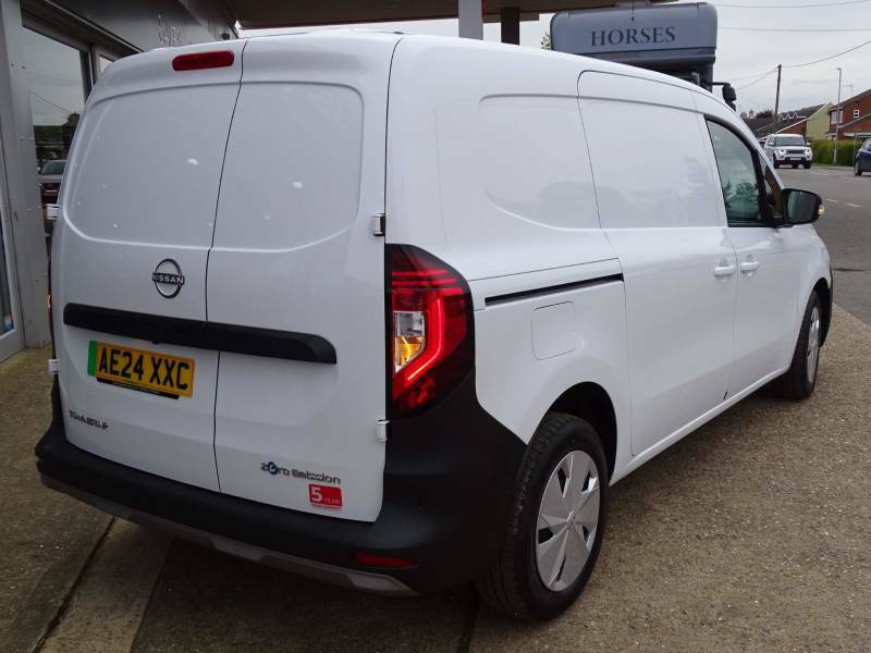 Used Nissan TOWNSTAR AE24XXC 90kW Tekna Van Auto 45kWh on Finance in