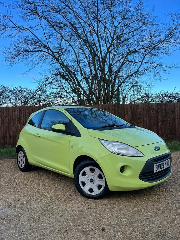 Compare Ford KA 1.2 Style BV09NVX Green