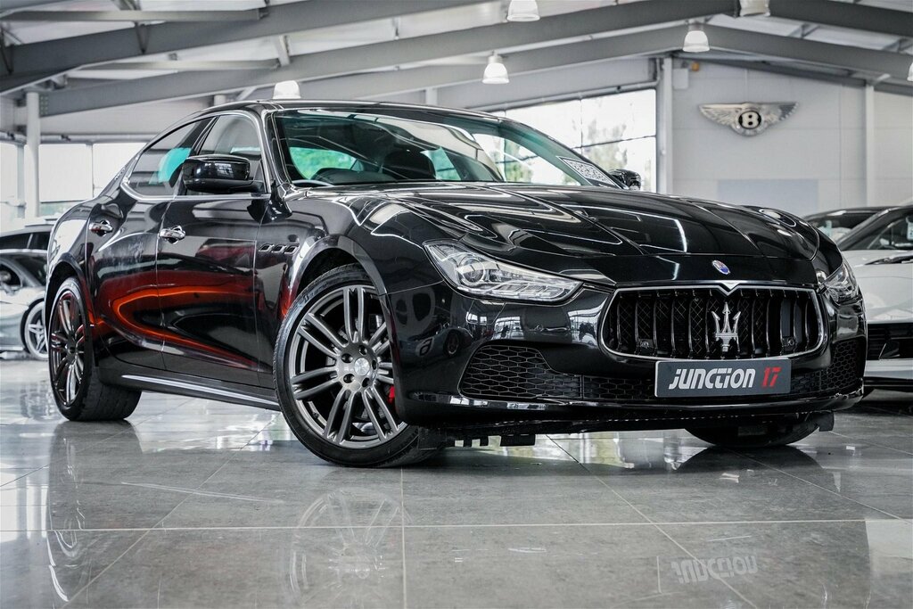 Compare Maserati Ghibli 3.0 V6 S Zf Euro 5 LK14AXS 