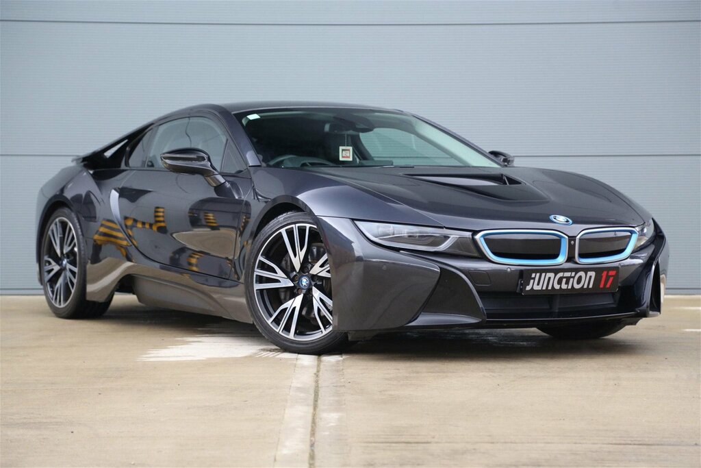 Compare BMW i8 1.5 7.1Kwh 4Wd Euro 6 Ss  