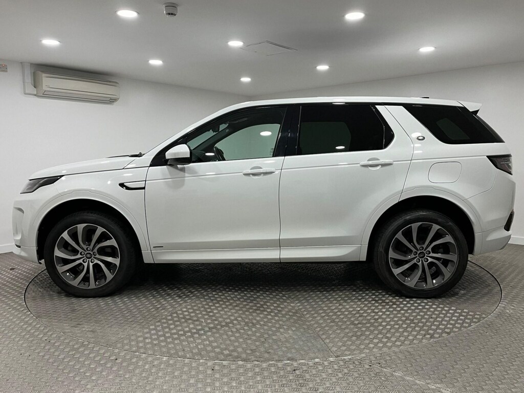 Compare Land Rover Discovery Sport 1.5 P300e 12.2Kwh R-dynamic Hse 4Wd Euro 6 S BK70EDP White