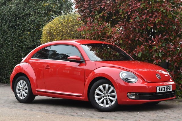 Compare Volkswagen Beetle Bluemotion AV13ZFU Red