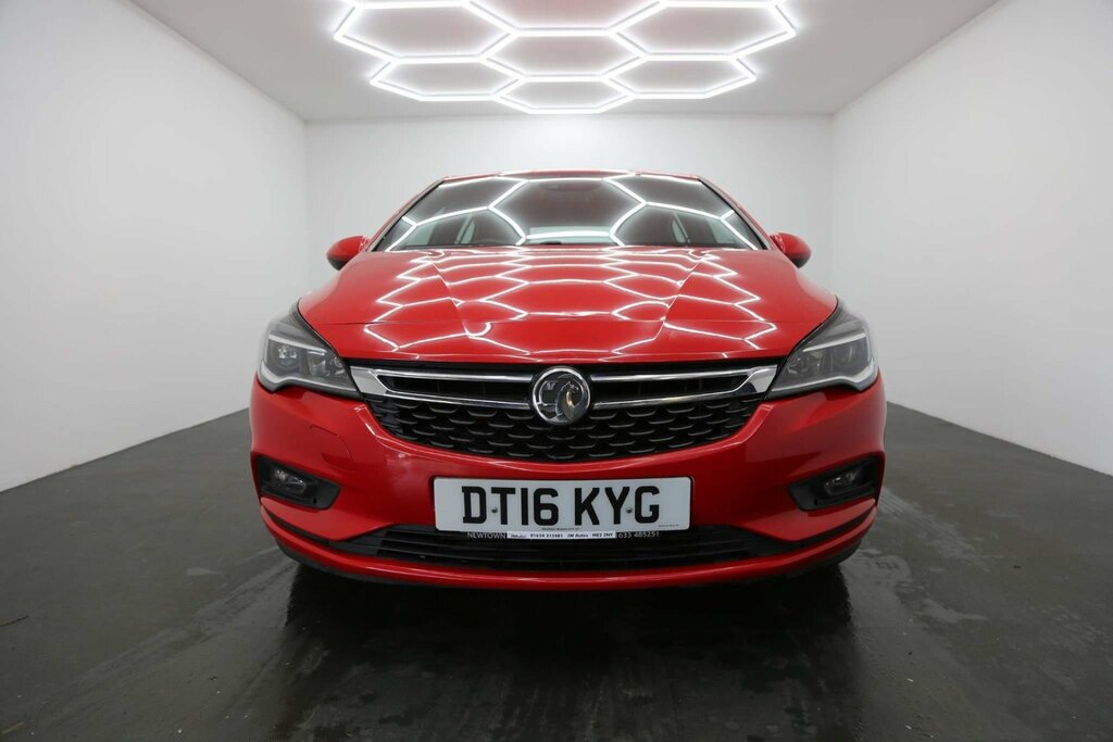 Compare Vauxhall Astra 2016 16 Sri DT16KYG Red