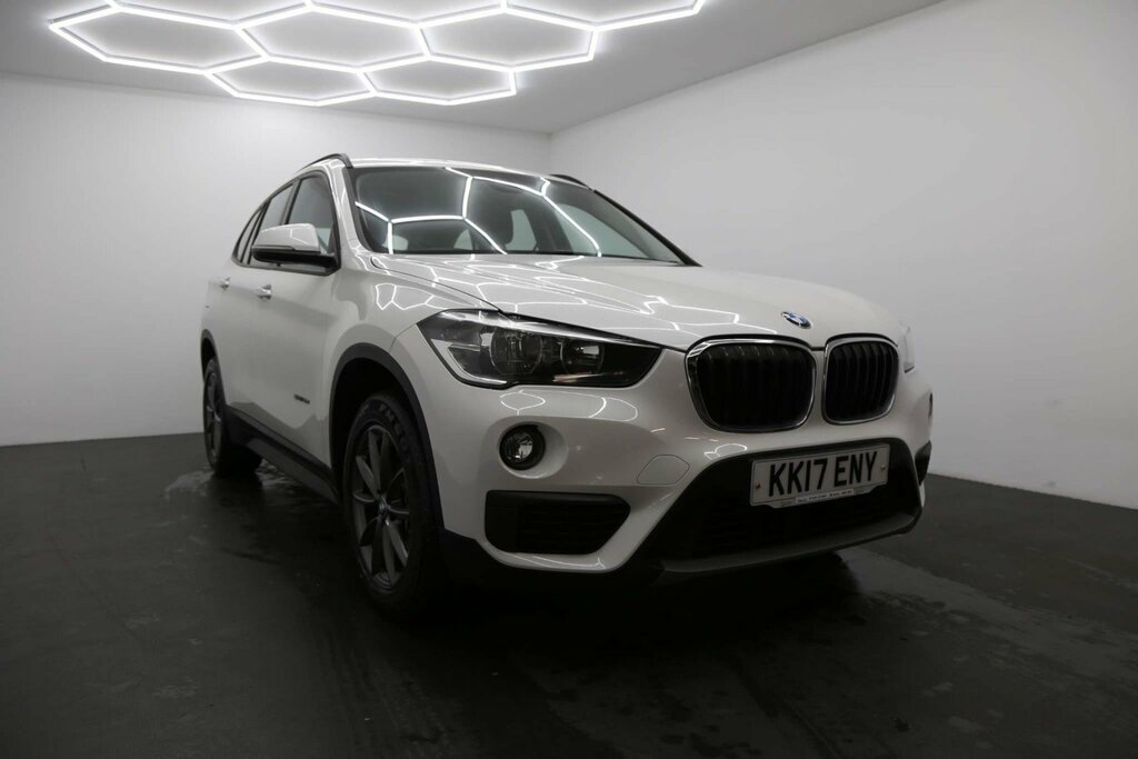 Compare BMW X1 2017 17 Sdrive18d KK17ENY White
