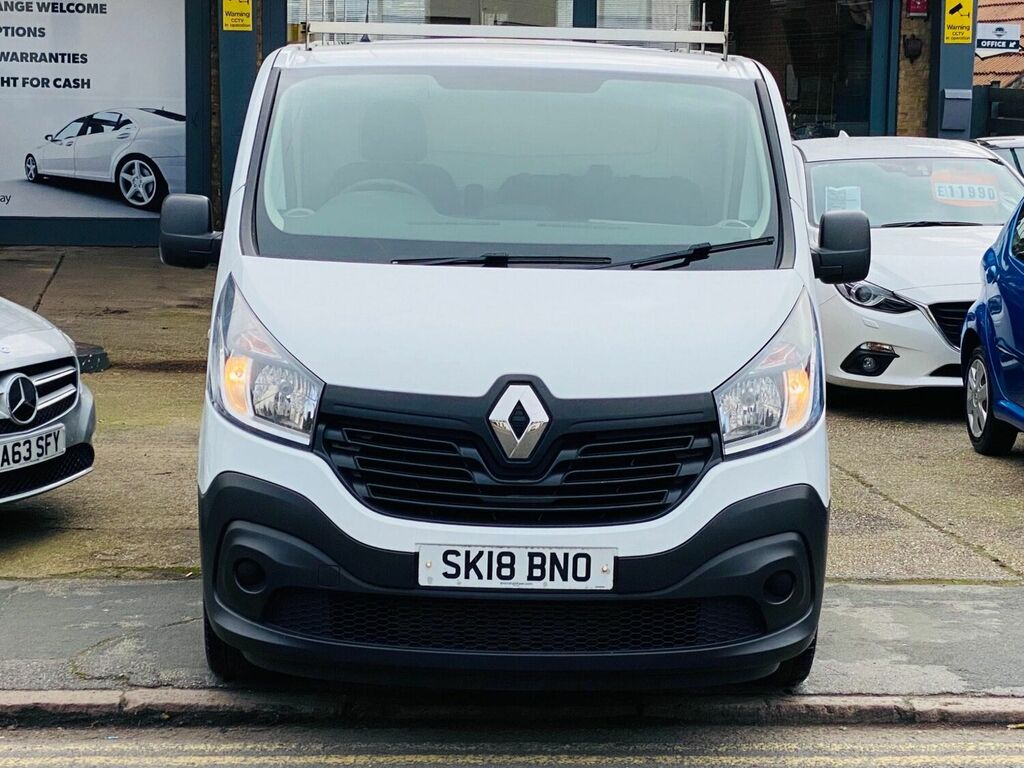 Compare Renault Trafic Panel Van 1.6 Dci Energy 27 Business Swb Standard SK18BNO White