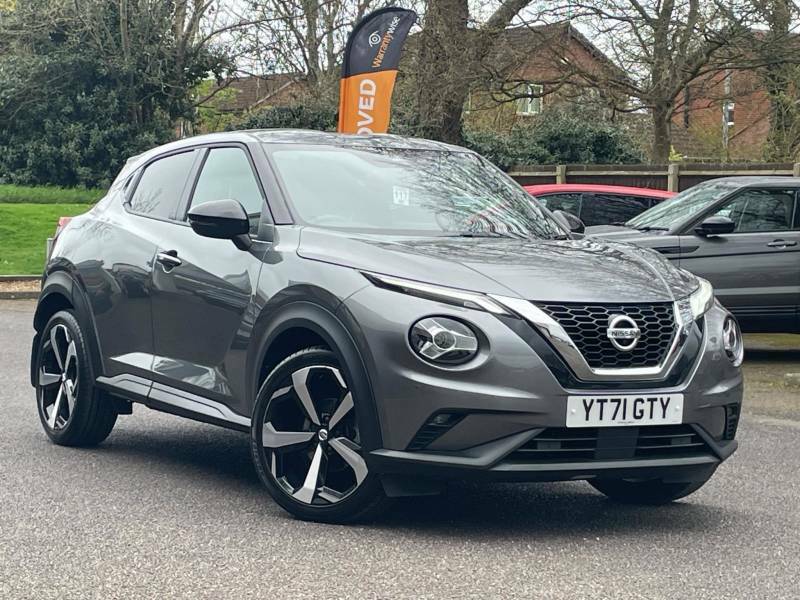 Compare Nissan Juke 1.0 Dig-t 114 Tekna Dct YT71GTY Grey