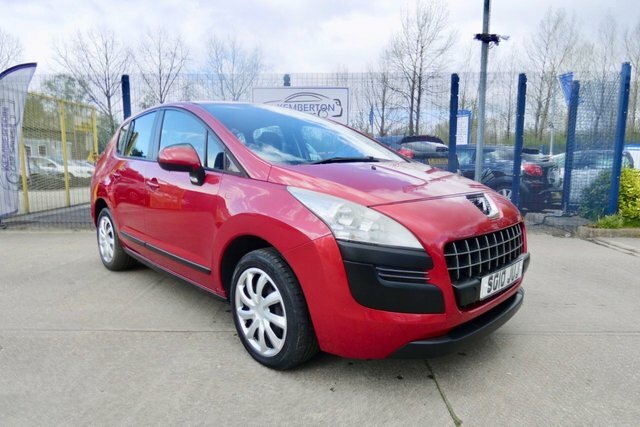 Peugeot 3008 1.6 Active Hdi 110 Bhp Red #1