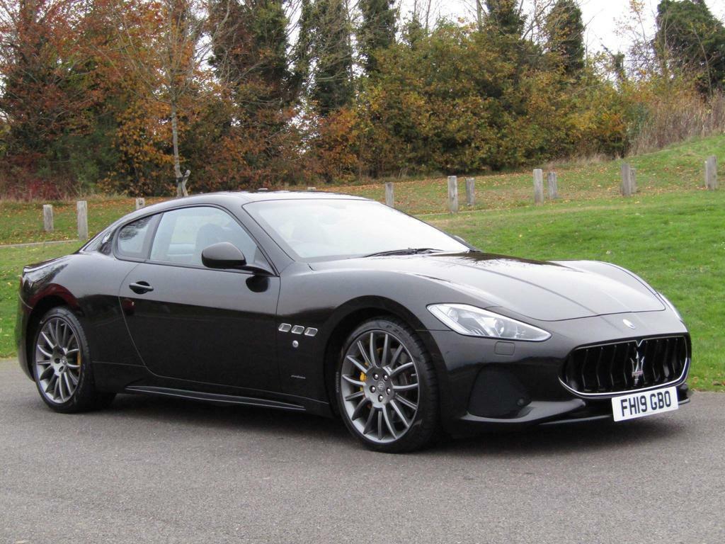 Compare Maserati GranTurismo Granturismo Sport FH19GBO Black