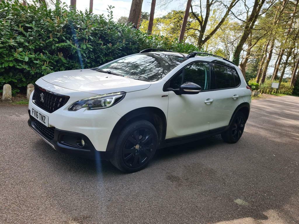 Peugeot 2008 Blue Hdi Ss Gt Line White #1