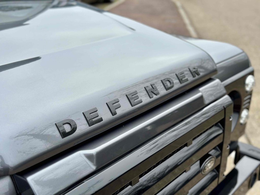 Compare Land Rover Defender 110 Urban Tdci Xs U5060 KW14TVA Grey