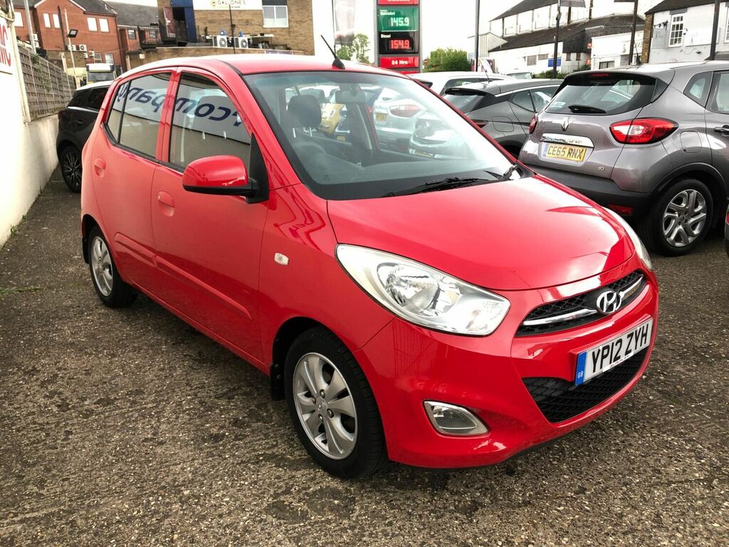 Compare Hyundai I10 Hatchback 1.2 Active Euro 5 201212 YP12ZYH Red