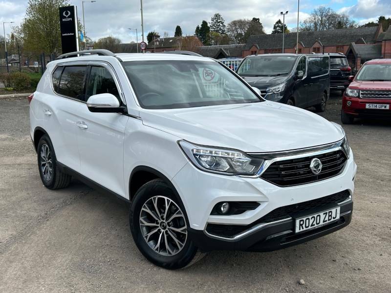 Compare SsangYong Rexton 2.2 Ice RO20ZBJ White
