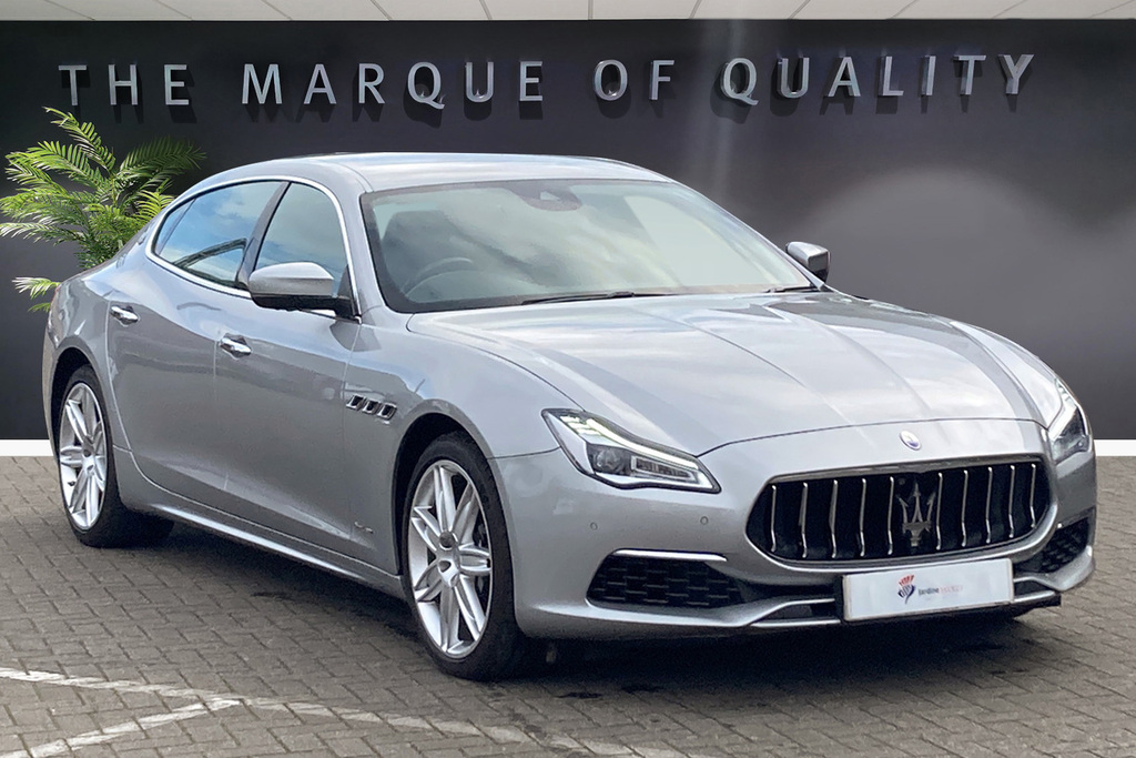 Compare Maserati Quattroporte V6d Gransport EY19WCR Grey