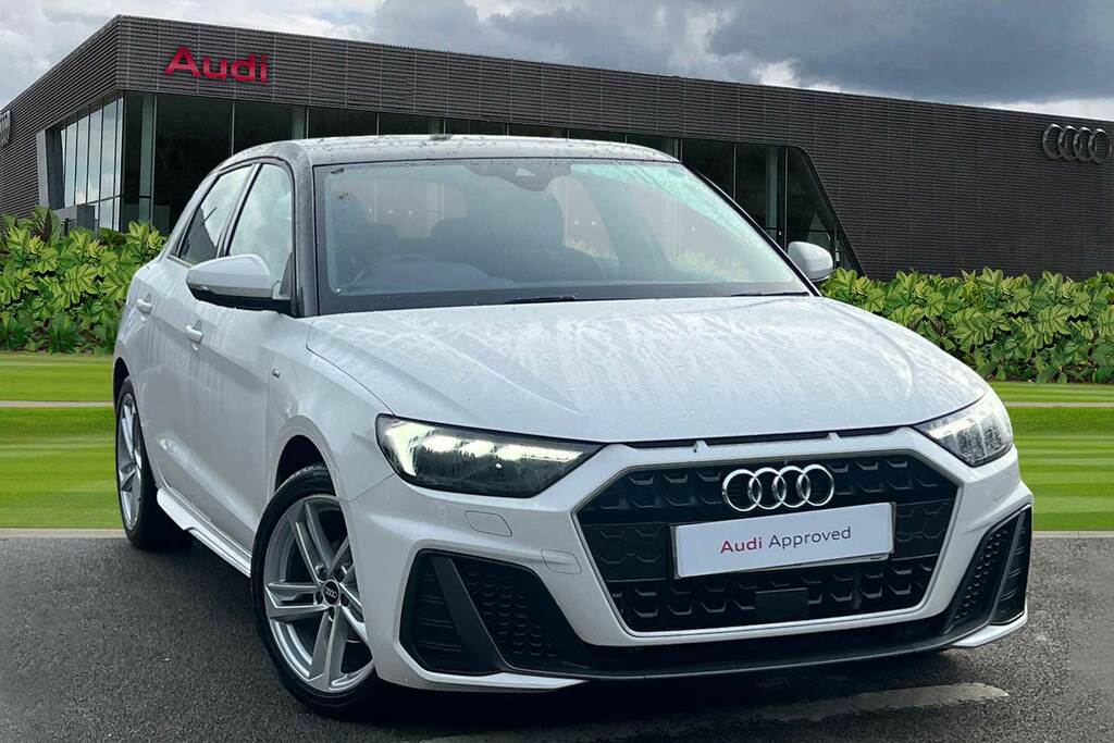 Compare Audi A1 S Line 25 Tfsi 95 Ps 5-Speed BW21CNO White