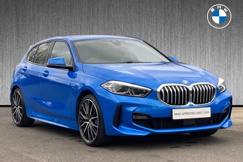 Compare BMW 1 Series 118I M Sport YH69VZF Blue