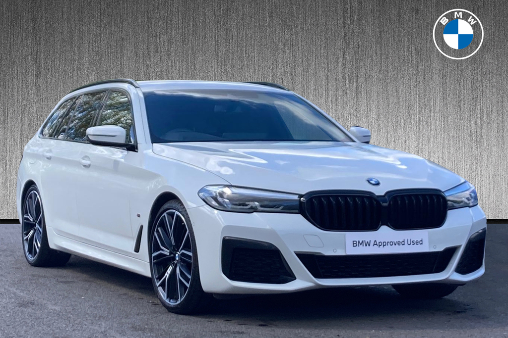 Compare BMW 5 Series 520D M Sport Touring PX70KNW White