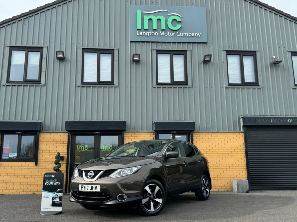 Compare Nissan Qashqai 1.5 Dci N-connecta PY17JHV Brown