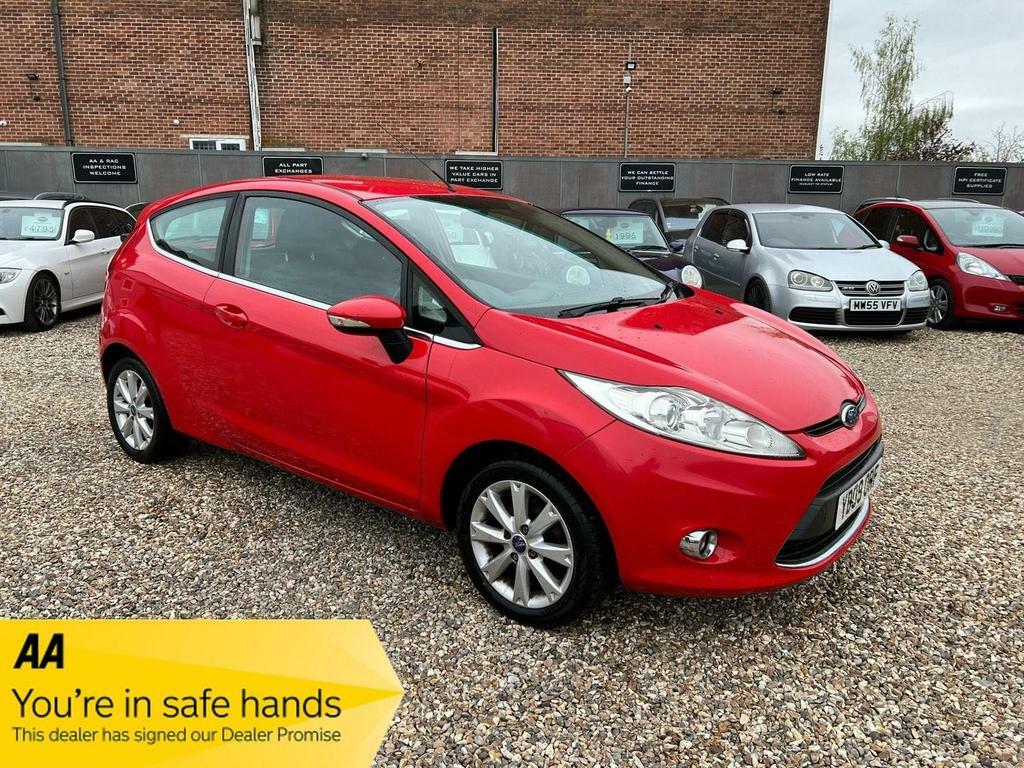 Compare Ford Fiesta 1.25 Zetec YD09ORF Red