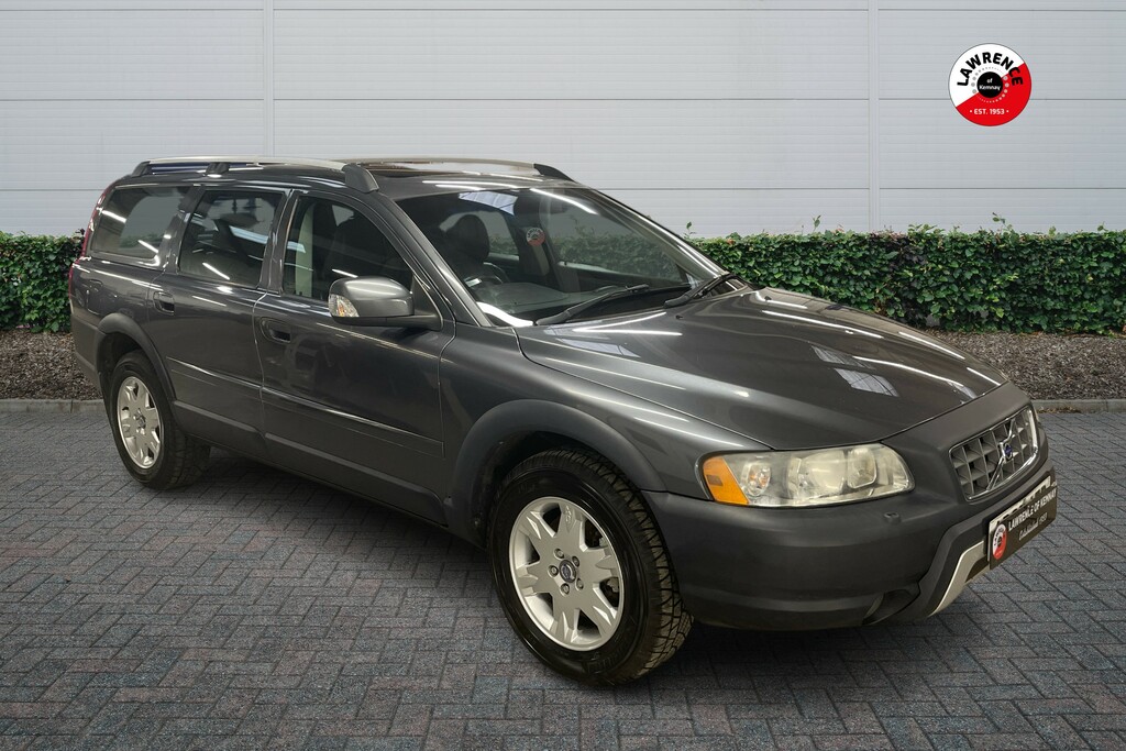 Compare Volvo XC70 2.4 D5 Se Geartronic 185 AD07AEP Grey