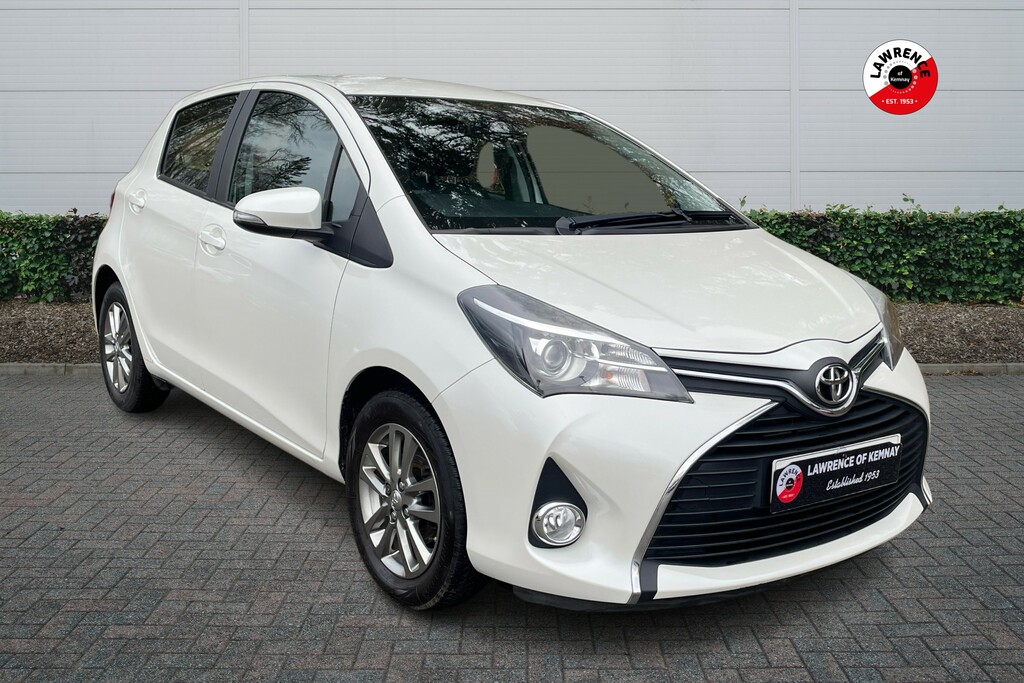 Compare Toyota Yaris 1.33 Vvt-i Icon SP15WTJ 