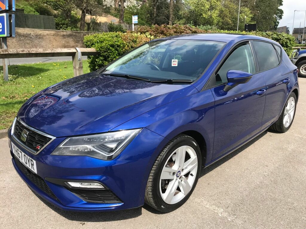 Compare Seat Leon Hatchback 1.4 Tsi Fr Technology Euro 6 Ss YH67OYR Blue