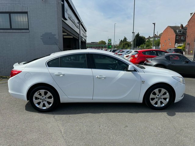 Compare Vauxhall Insignia Hatchback SB11EUW White