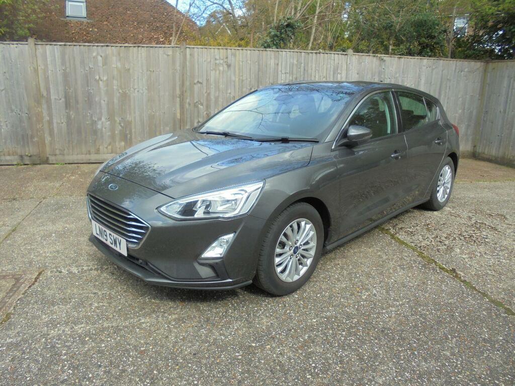 Compare Ford Focus 1.0 T LN19SWY Grey