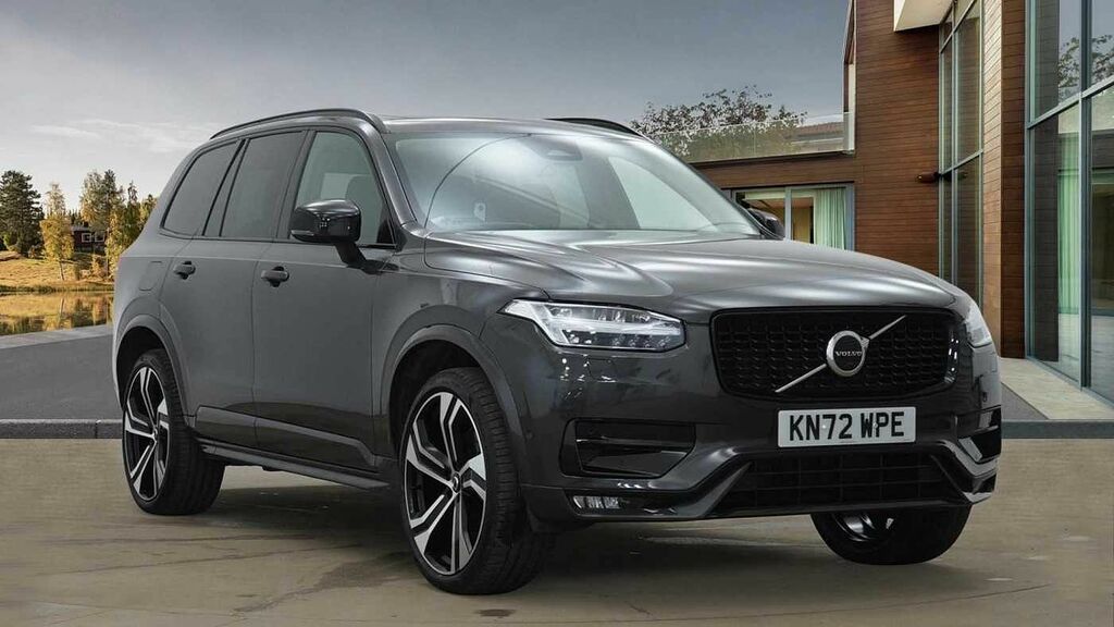 Compare Volvo XC90 B5 Ultimate - Air Suspension, 7 Seats, Bw Sound KN72WPE Grey