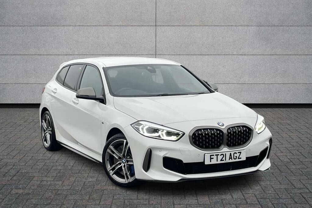 Compare BMW 1 Series M135i Xdrive FT21AGZ White