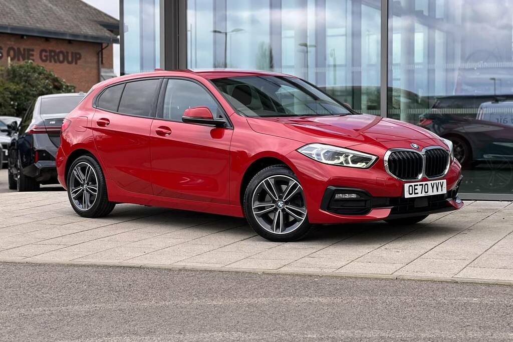 Compare BMW 1 Series 118I Sport OE70YVY Red